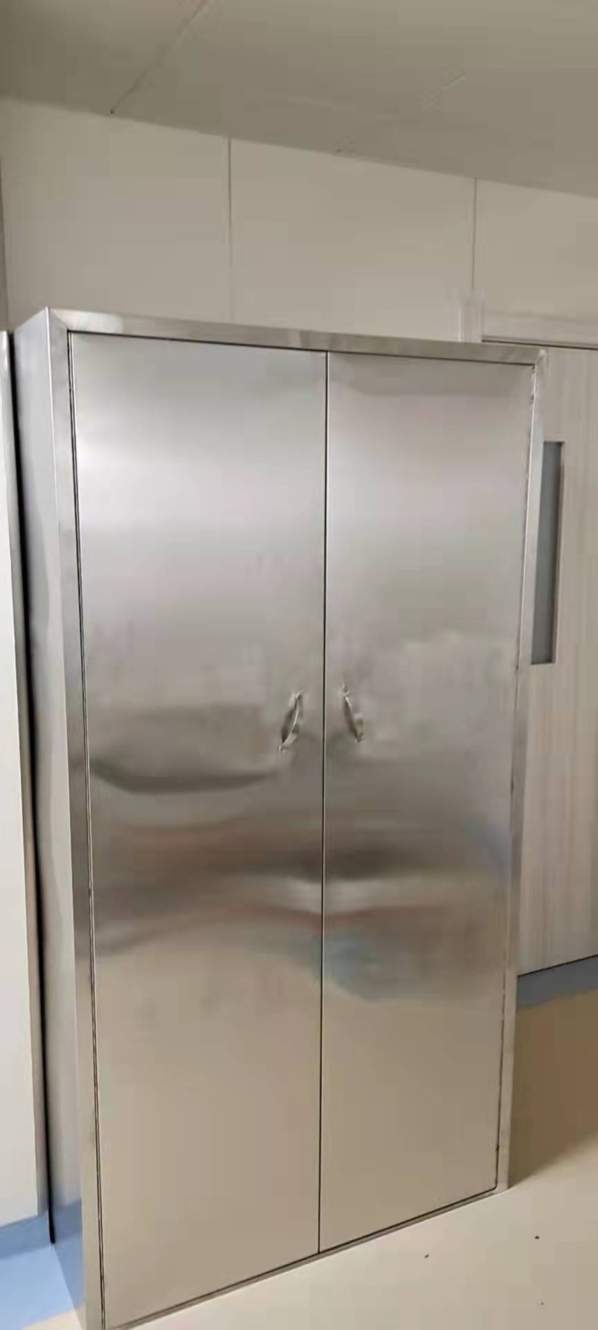 不銹鋼柜3600.jpg