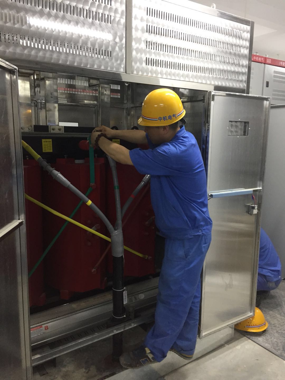 長安大學科技園設備安裝現場