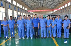 學(xué)習(xí)知識，豐富自己